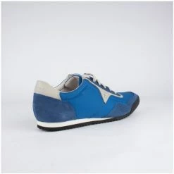 Bon marché 😉 Guess triangle logo Baskets mode Couleur Bleu 🧨 -Guess Soldes Boutique 18225723 500 D