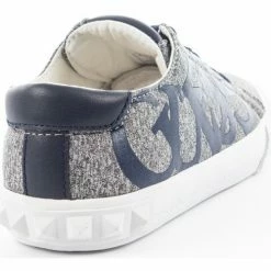 Meilleur prix 🛒 Guess printed logo Baskets mode Couleur Gris 😀 10 Meilleur prix 🛒 Guess printed logo Baskets mode Couleur Gris 😀 -Guess Soldes Boutique 18228826 500 D