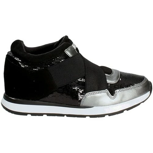 Acheter ✨ Guess FLLAY4 FAB12 Baskets mode Couleur Noir 👍 3 Acheter ✨ Guess FLLAY4 FAB12 Baskets mode Couleur Noir 👍