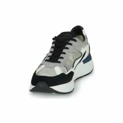 Vente flash 👍 Guess MOLA Baskets mode Couleur Blanc / Noir / Bleu 🛒 -Guess Soldes Boutique 21160522 500 C