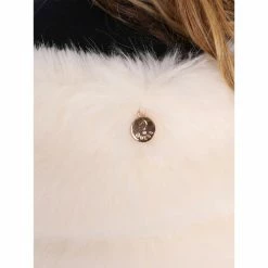 Bon marché 🎉 Guess AW7856 WOL03 Accessoires textile Couleur Blanc 🤩 9 Bon marché 🎉 Guess AW7856 WOL03 Accessoires textile Couleur Blanc 🤩 -Guess Soldes Boutique 21495356 500 D