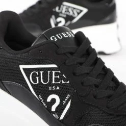Promo ✔️ Guess Calebb logo triangle Baskets mode Couleur Noir ✨ 11 Promo ✔️ Guess Calebb logo triangle Baskets mode Couleur Noir ✨ -Guess Soldes Boutique 21605259 500 D
