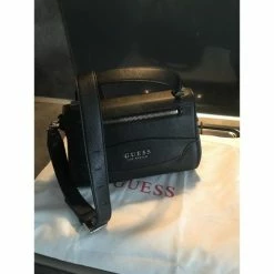 Meilleure affaire 🌟 Guess Sac à main Besaces / Sacs bandoulière Couleur Noir 🎉
