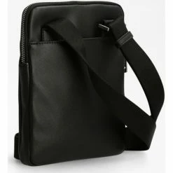 Budget 😉 Guess HMCERT P2223 Besaces / Sacs bandoulière Couleur Noir ✔️ 7 Budget 😉 Guess HMCERT P2223 Besaces / Sacs bandoulière Couleur Noir ✔️ -Guess Soldes Boutique 22294625 500 C