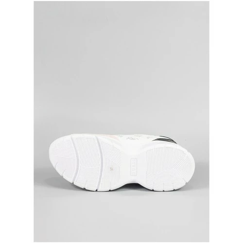 Remise 🔔 Guess FL5DRMFAL12 Baskets mode Couleur Blanc 😉 6 Remise 🔔 Guess FL5DRMFAL12 Baskets mode Couleur Blanc 😉 – Image 4