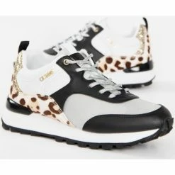 Promo 😀 Guess Running selvie Baskets mode Couleur Blanc 🌟 11 Promo 😀 Guess Running selvie Baskets mode Couleur Blanc 🌟 -Guess Soldes Boutique 22424935 500 D