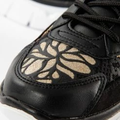 Remise 🔔 Guess Chunky gold floral Baskets mode Couleur Noir 🤩 11 Remise 🔔 Guess Chunky gold floral Baskets mode Couleur Noir 🤩 -Guess Soldes Boutique 22658109 500 D