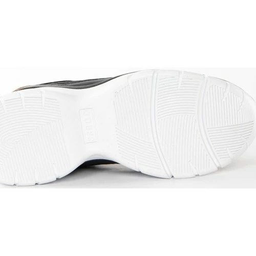 Remise 🔔 Guess Chunky gold floral Baskets mode Couleur Noir 🤩 8 Remise 🔔 Guess Chunky gold floral Baskets mode Couleur Noir 🤩 – Image 6