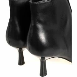 Budget ⭐ Guess Bottines / 🥾 Boots Couleur Noir ✨ -Guess Soldes Boutique 23986710 500 F