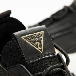 Le moins cher 🥰 Guess Logo triangle gold Baskets mode Couleur Noir 🎁 11 Le moins cher 🥰 Guess Logo triangle gold Baskets mode Couleur Noir 🎁 -Guess Soldes Boutique 24008214 500 D