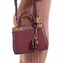 Les meilleures critiques de 🎁 Guess Sac Besaces / Sacs bandoulière Couleur Rouge bordeaux ✨ -Guess Soldes Boutique 24190951 500 C
